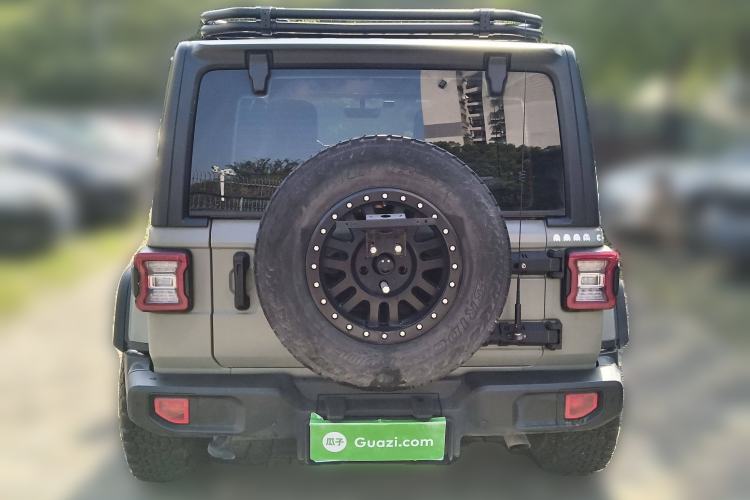 Used Jeep Wrangler 2019 2.0T Sahara Four-Door Version China VI Emission Standard