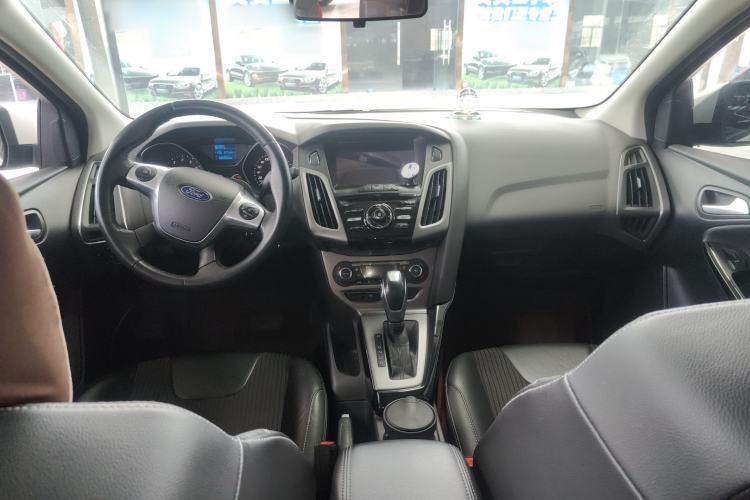 Used Ford Focus 2012 Hatchback 1.6L Automatic Fashion Edition