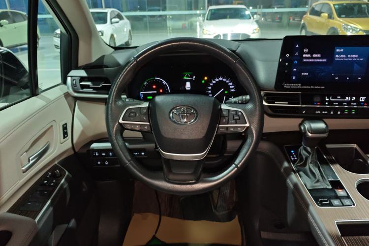 Used Toyota Granvia 2023 2.5L Hybrid Prestige PLUS Edition