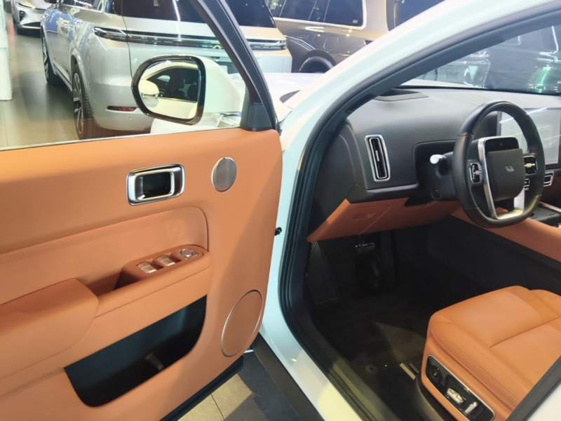 Used Li Auto L7 2023 Max model — 15
