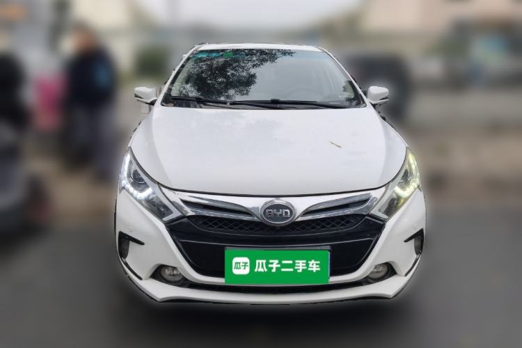 Used BYD Qin New Energy 2015 1.5T Dual-Crown Flagship Plus Edition
