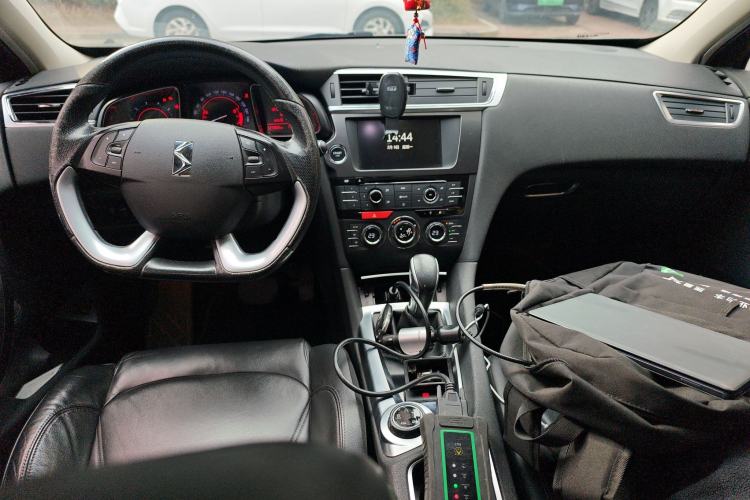 Used DS 6 2014 1.6T Luxury Edition THP160