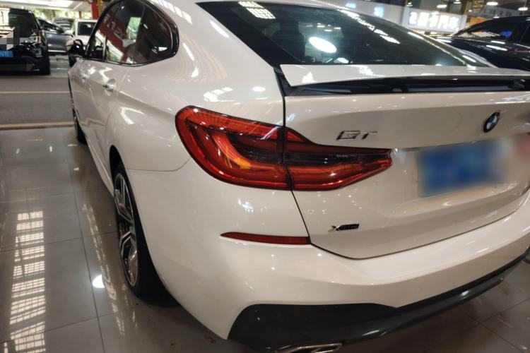 Used BMW 6 Series GT 2018 640i xDrive M Sport Package Rear Left 45 Deg