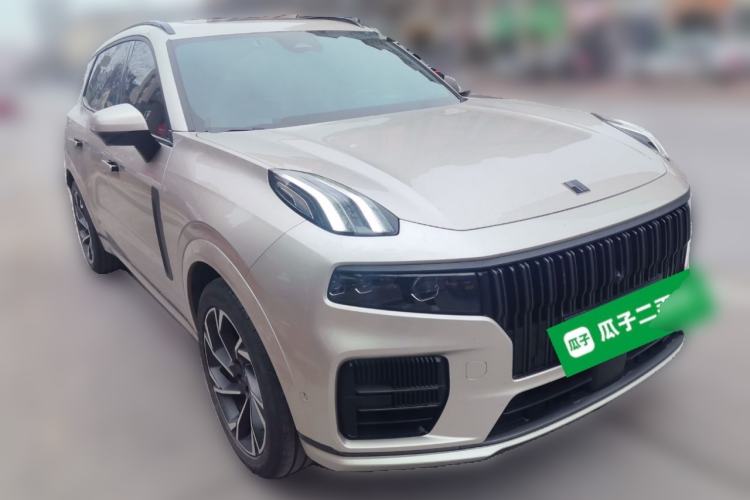 Used Lynk & Co 09 EM-P 2021 2.0T PHEV Halo Six-Seater Front Right 45 Deg