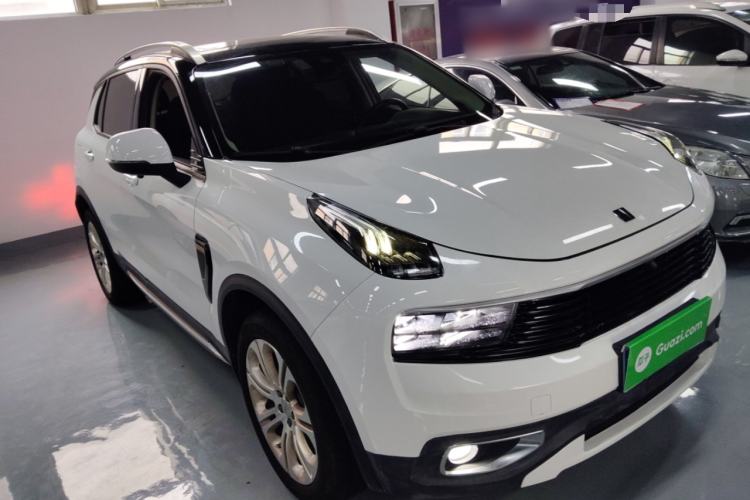 Used Lynk & Co 01 2017 2.0T Two-Wheel Drive Pro Edition Front Right 45 Deg