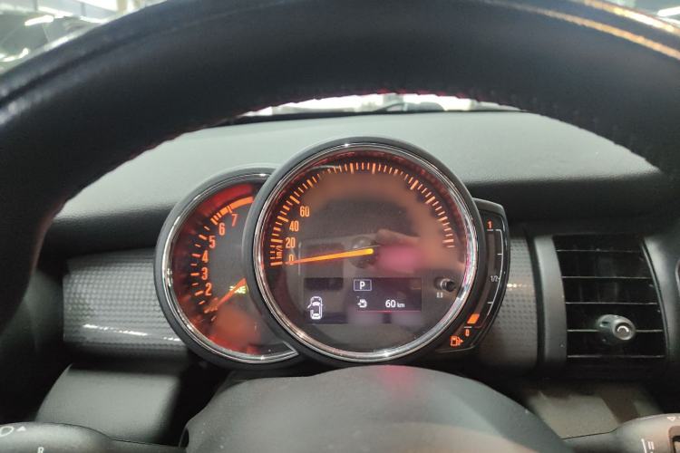 Used MINI MINI 2016 1.5T COOPER Avant-Garde