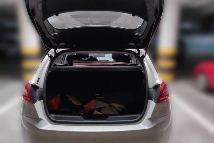 Used Peugeot 308S 2015 1.6T Automatic Jingchi Edition Trunk