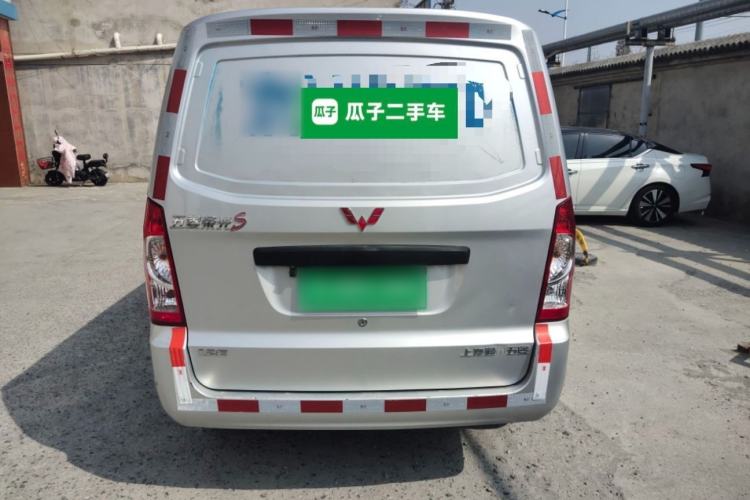 Used Wuling Rongguang 2019 1.2L S Van Standard Model with 5 Seats
