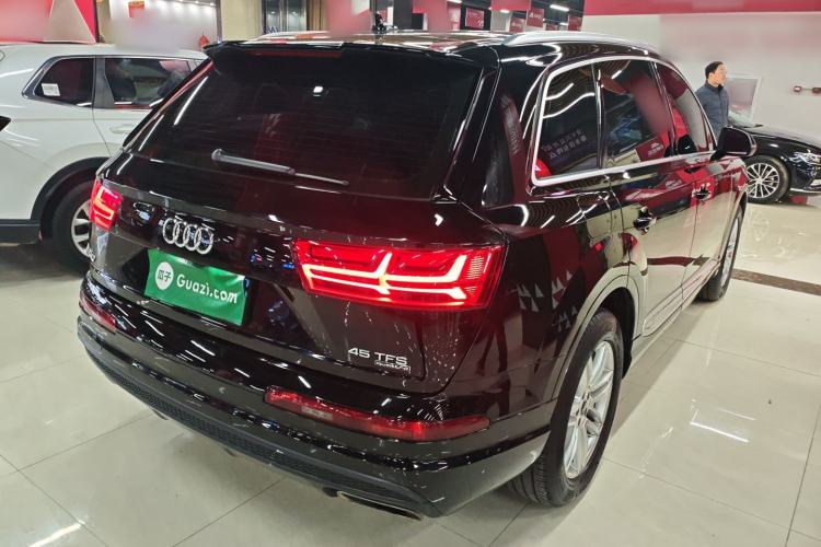 Used Audi Q7 2019 45 TFSI Comfort Model