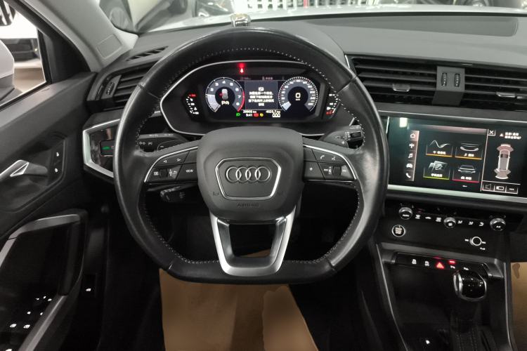 Used Audi Q3 2021 35 TFSI Fashion Dynamic Model