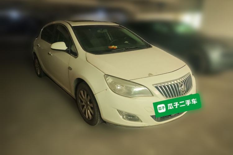 Used Buick GT 2013 XT 1.6L Automatic Fashion Edition Front Right 45 Deg