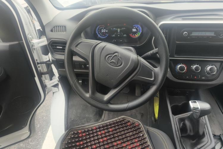 Used CHANGAN KAICHENG Ruixing EM80 2023 Side-Hinged 6-Seater Comfort Version 38.7 kWh Steering Wheel