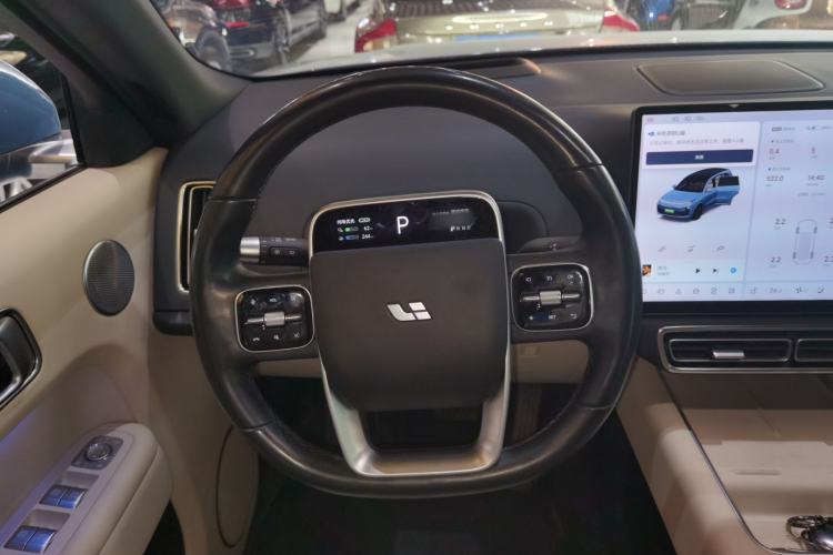 Used Li Auto L8 2023 Air model
