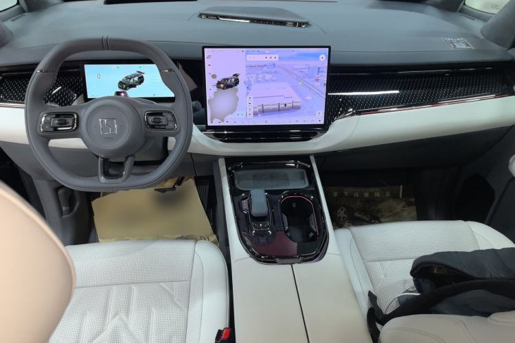 Used Zeekr 009 2024 Six-Seat Executive Version 4WD 108 kWh
