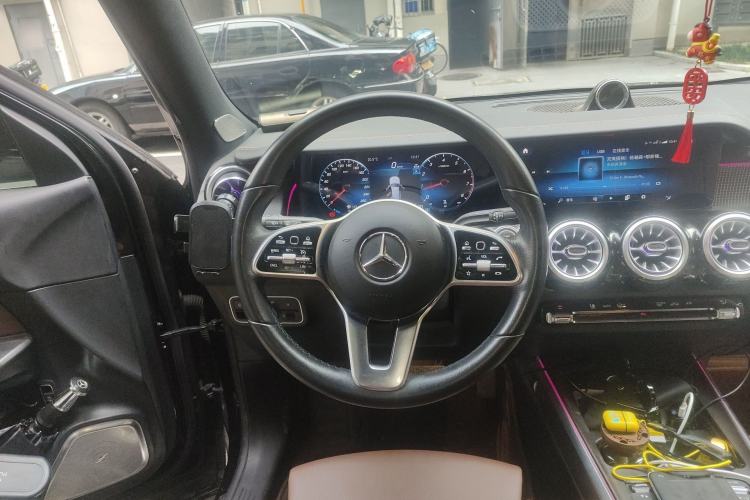 Used Mercedes-Benz GLB 2022 GLB 220 Dynamic Edition Steering Wheel