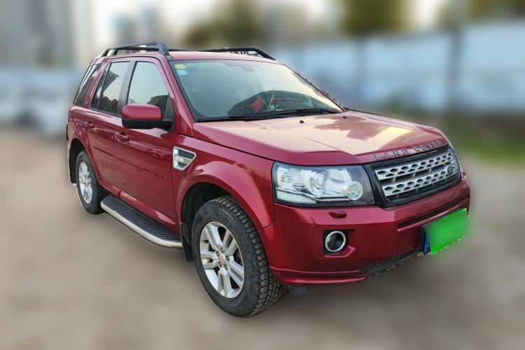 Used Land Rover Freelander 2 2013 2.2T SD4 SE Diesel Edition Front Right 45 Deg