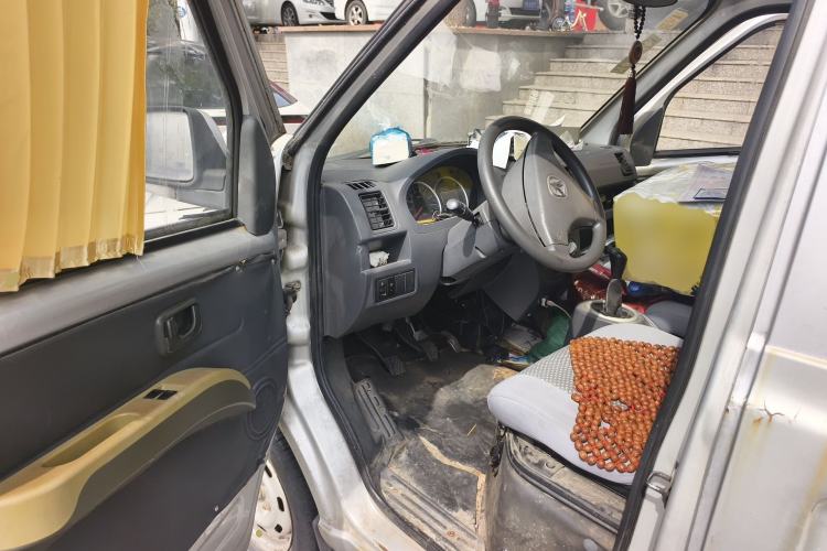 Used BAIC Weiwang 306 2011 1.3L base model 7 seats Driver Seat