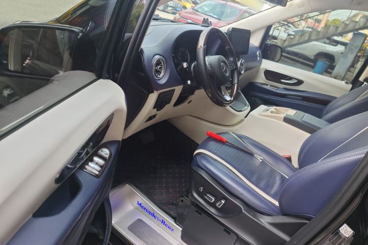 Used Mercedes-Benz Vito 2018 2.0T Business Version China VI Emission Standard
