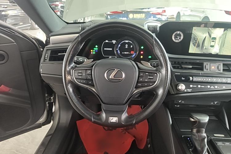 Used Lexus ES 2021 300h F SPORT

