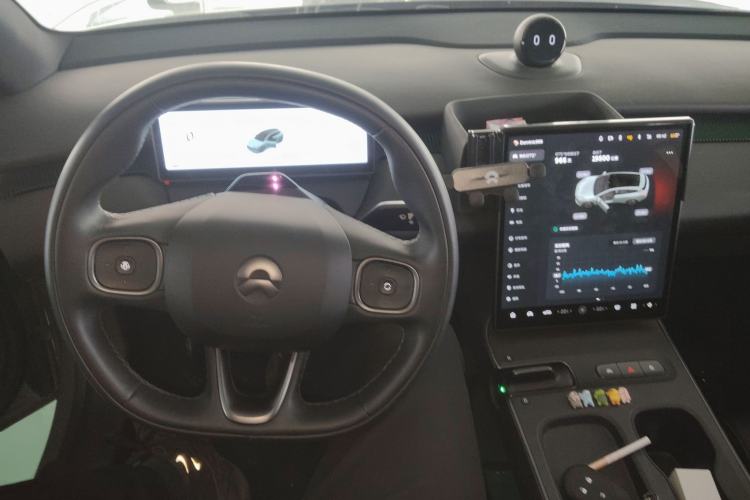 Used Nio ET5T 2023 75 kWh Touring Steering Wheel