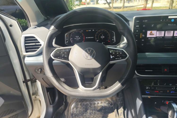 Used Volkswagen Tharu 2023 300TSI Two-Wheel-Drive Full Moon Edition
