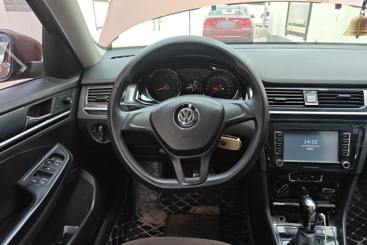 Used Volkswagen C-TREK 2017 1.6L Automatic Comfort Model Steering Wheel
