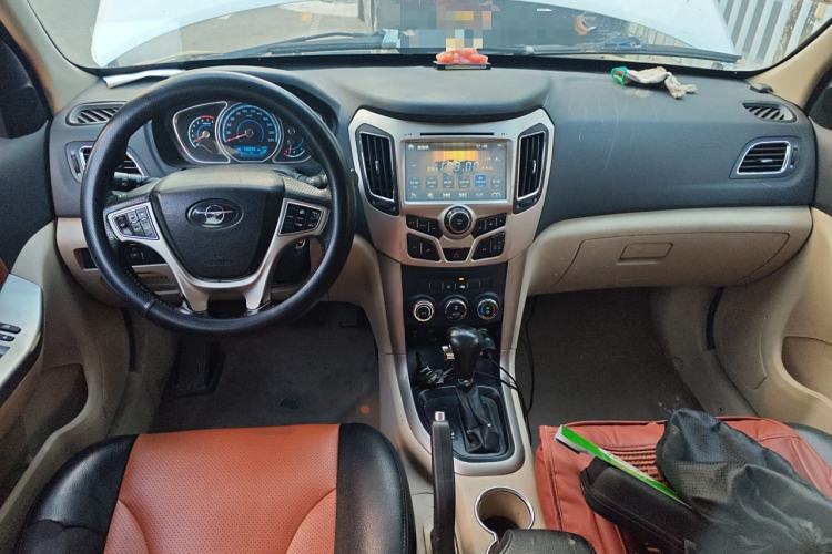 Used Haima S7 2013 2.0L Automatic ZhiShang Version
