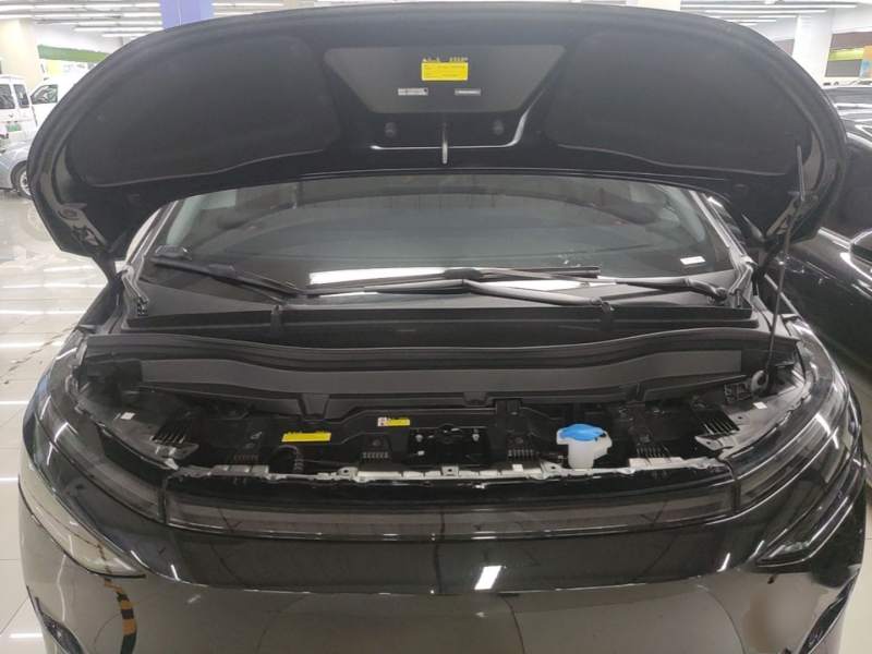 Used XPeng X9 2024 610 Long-Range Pro — 19
