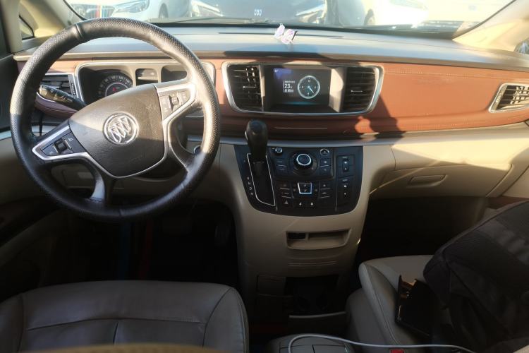 Used Buick GL8 2018 28T Luxury Model China VI Standard
