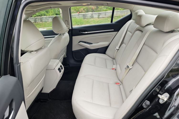 Used Nissan Teana 2019 2.0L XL Comfort Edition Interior 3