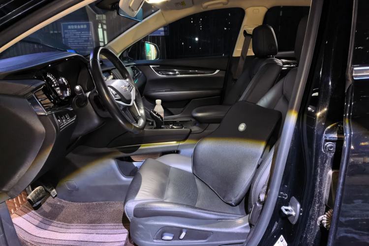 Used Cadillac XT5 2016 25T Luxury Model