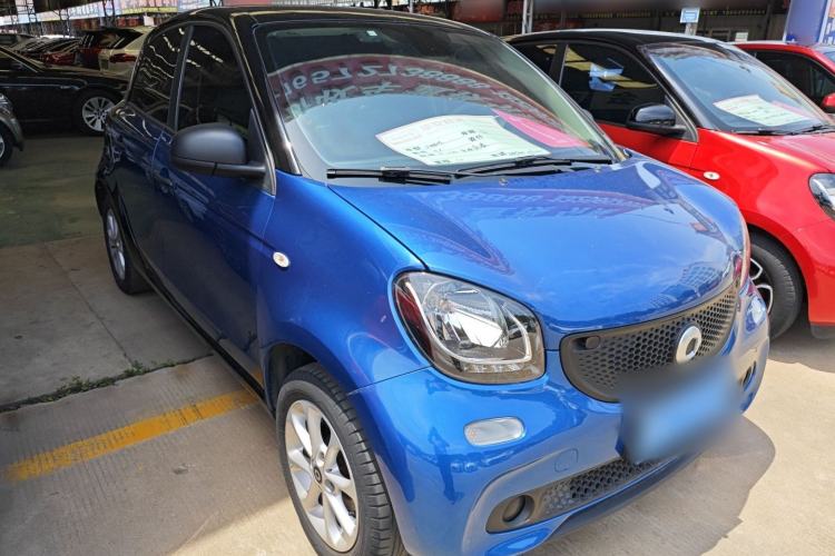 Used smart forfour 2018 1.0L 52 kW Dynamic Edition