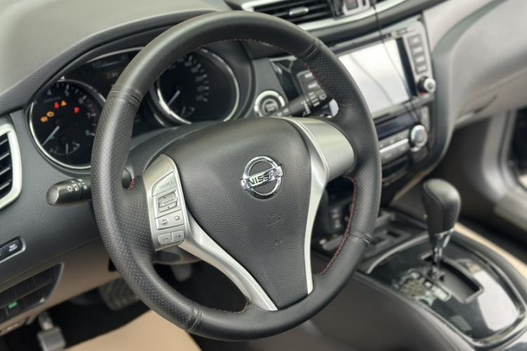 Used Nissan X-Trail 2015 2.0L CVT Comfort MAX Edition 2WD