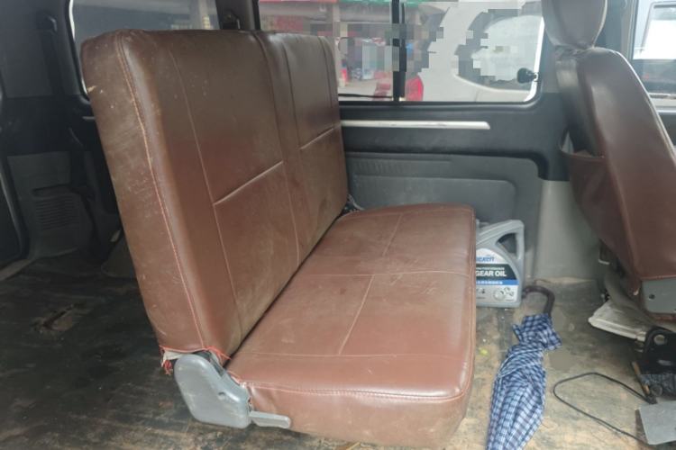 Used FORTHING Lingzhi 2015 V3 1.5L 7-seat Standard Model
