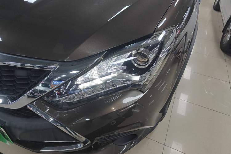 Used BYD Tang New Energy 2017 2.0T All-Wheel Drive Haoya Model 7 Seats