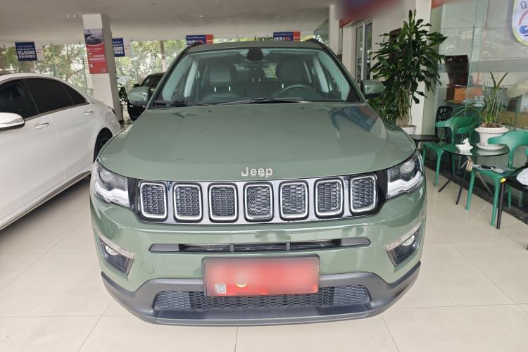 Used Jeep Compass 2017 200T Automatic Family Edition
