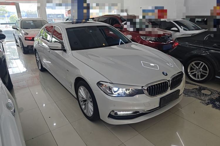 Used BMW 5 Series 2018 525Li Luxury Package Front Right 45 Deg