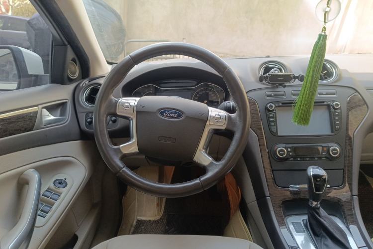 Used Ford Mondeo 2011 2.0L GTDi 200 Fashion Edition Steering Wheel