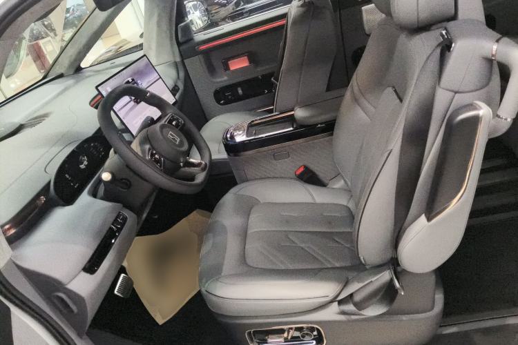 Used Zeekr MIX 2025 Intelligent Driving Version
