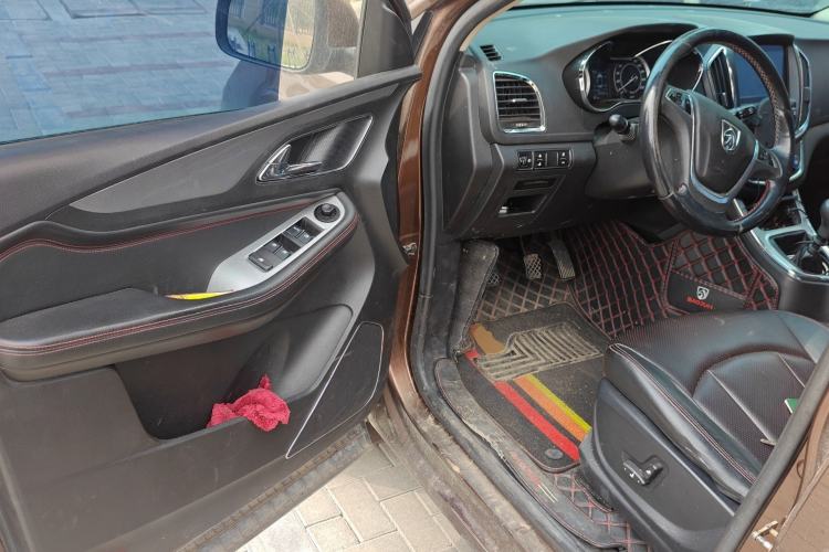 Used Baojun 560 2016 1.8L Manual Luxury Edition