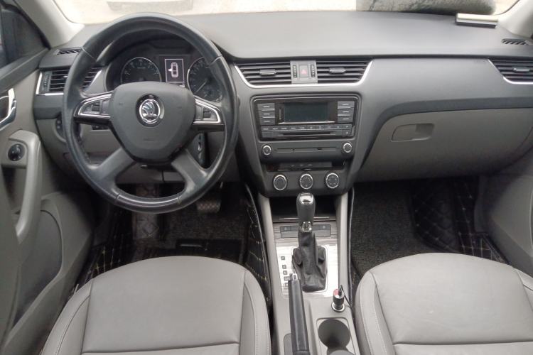 Used Skoda Octavia 2015 1.6L Automatic Yijun Edition
