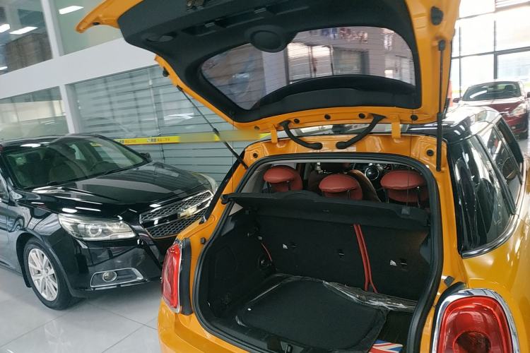 Used MINI MINI 2015 1.5T COOPER Fun Five-Door Edition
