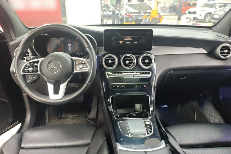 Used Mercedes-Benz GLC 2020 Facelifted GLC 260 L 4MATIC Dynamic Edition
