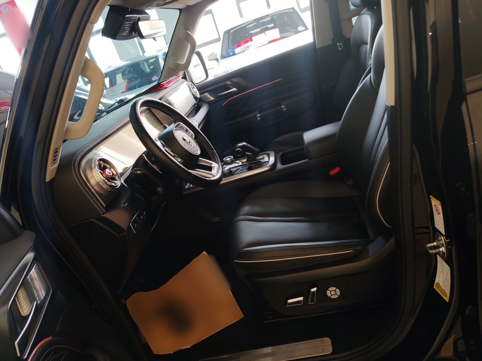 المقاعد الأمامية داخل السيارة