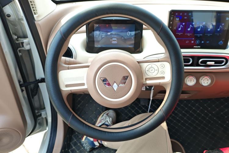 Used Wuling Hongguang MINIEV 2025 Four-Door Version Advanced Edition Steering Wheel