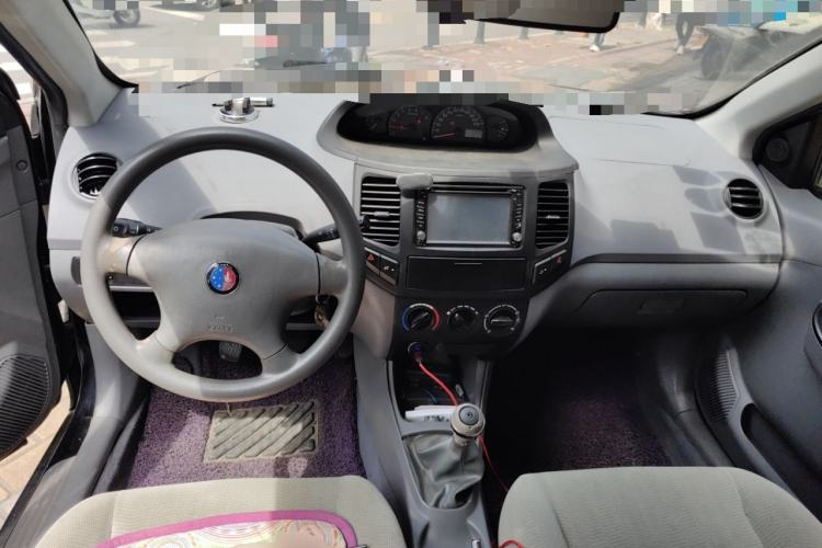 Used Geely Auto Diamond 2015 Sedan 1.5L Manual SuperDeluxe Model
