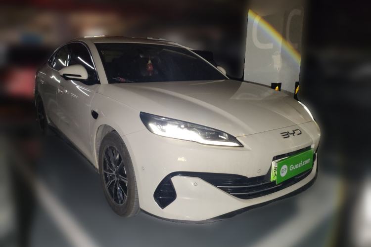 Used BYD Seal 06 New Energy 2025 DM-i Smart Drive 120KM Deluxe Model Front Right 45 Deg