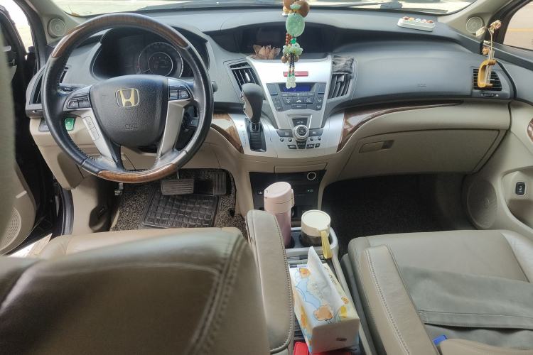 Used Honda Odyssey 2013 2.4L Luxury Edition Center Console