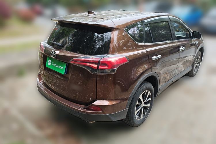 Used Toyota RAV4 2016 2.0L CVT Two-Wheel Drive Fashion Edition China V Standard Rear Right 45 Deg
