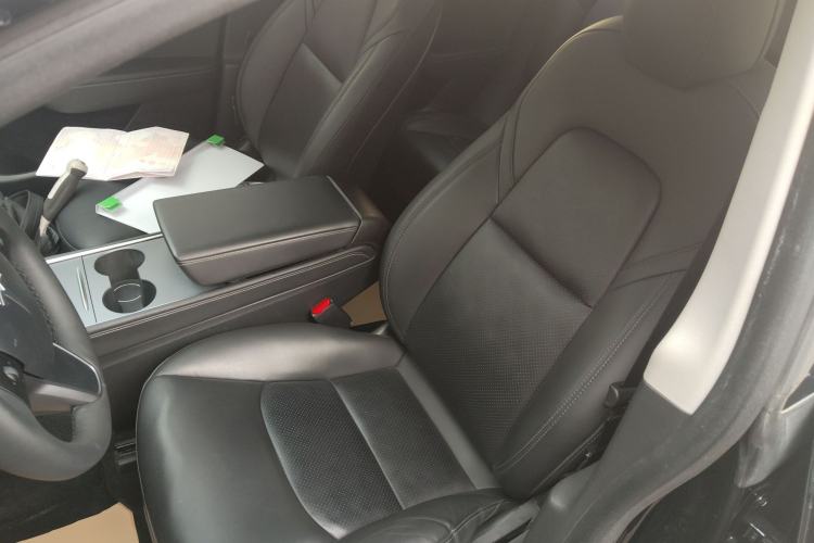 Used Tesla Model Y 2021 Long-Range All-Wheel-Drive Version 3D7